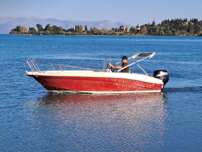 Rent a boat without licence